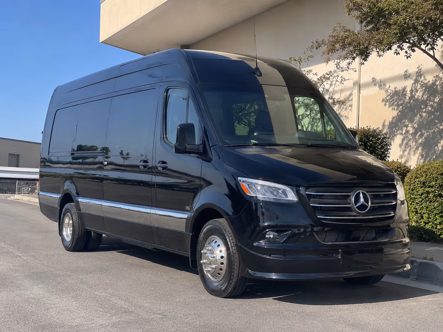 bus rental options for victorville trips