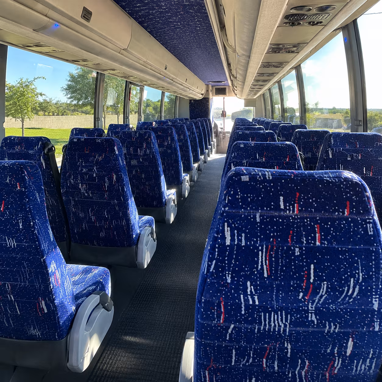 find the perfect transportation for your next airport transfer 5