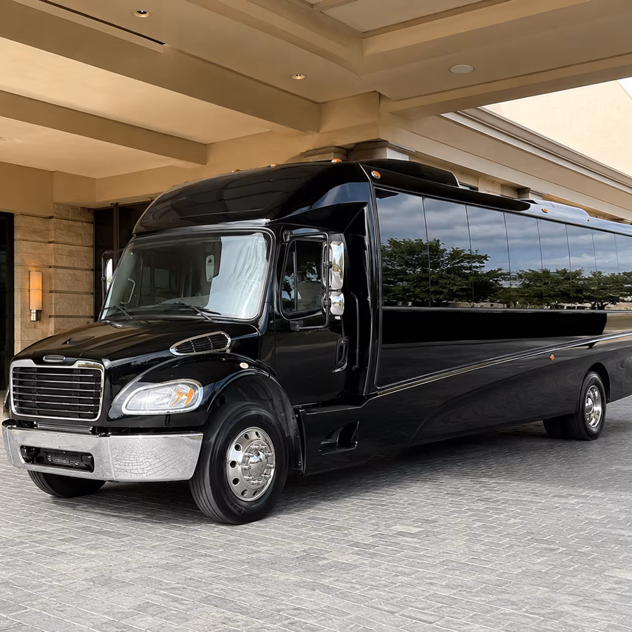 victorville 20 passenger minibus
